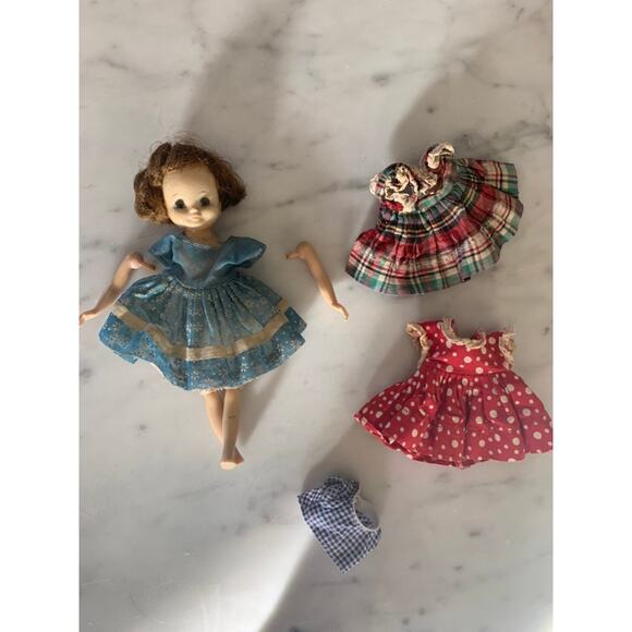 Vintage Fashion for Betsy McCall - Picture 1 of 9